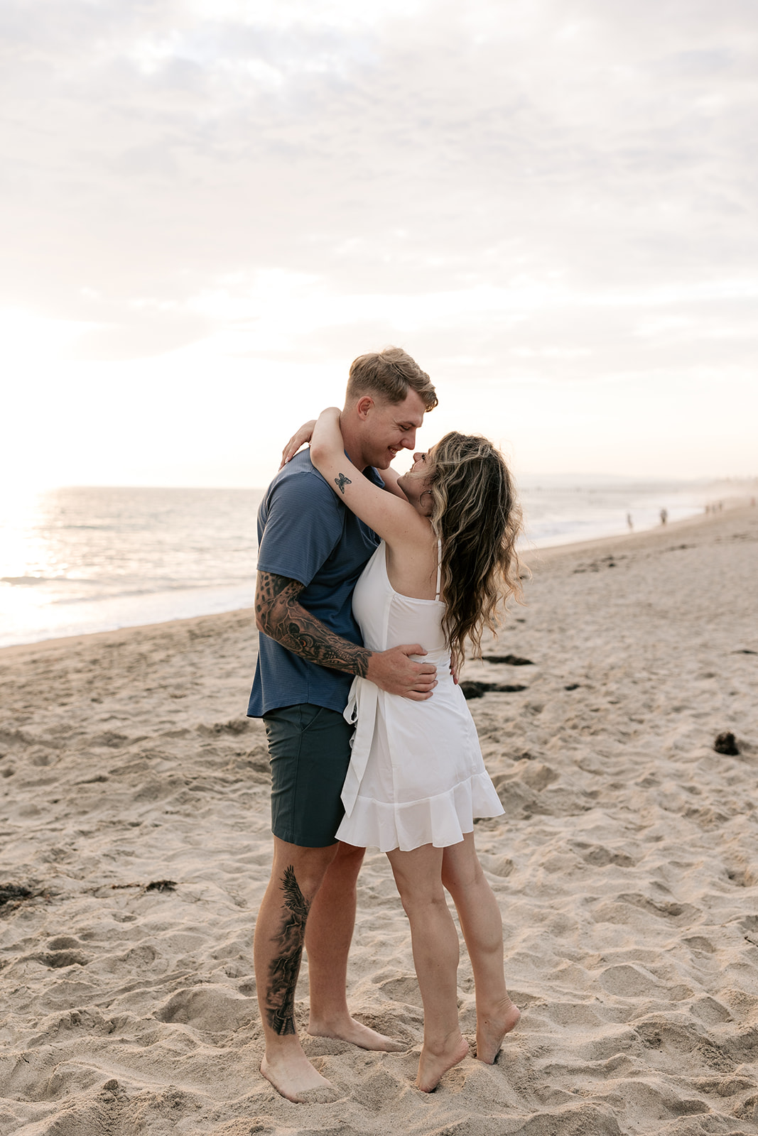 San Clemente Beach "Golden Hour" Engagement - laurenkovacik.com