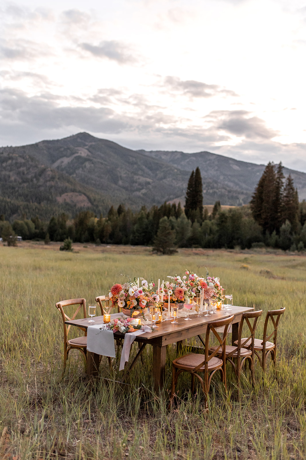 Sweet, Relaxed Outdoor Sun Valley Ohio Wedding - threeandeight.com, image size:1067x1600