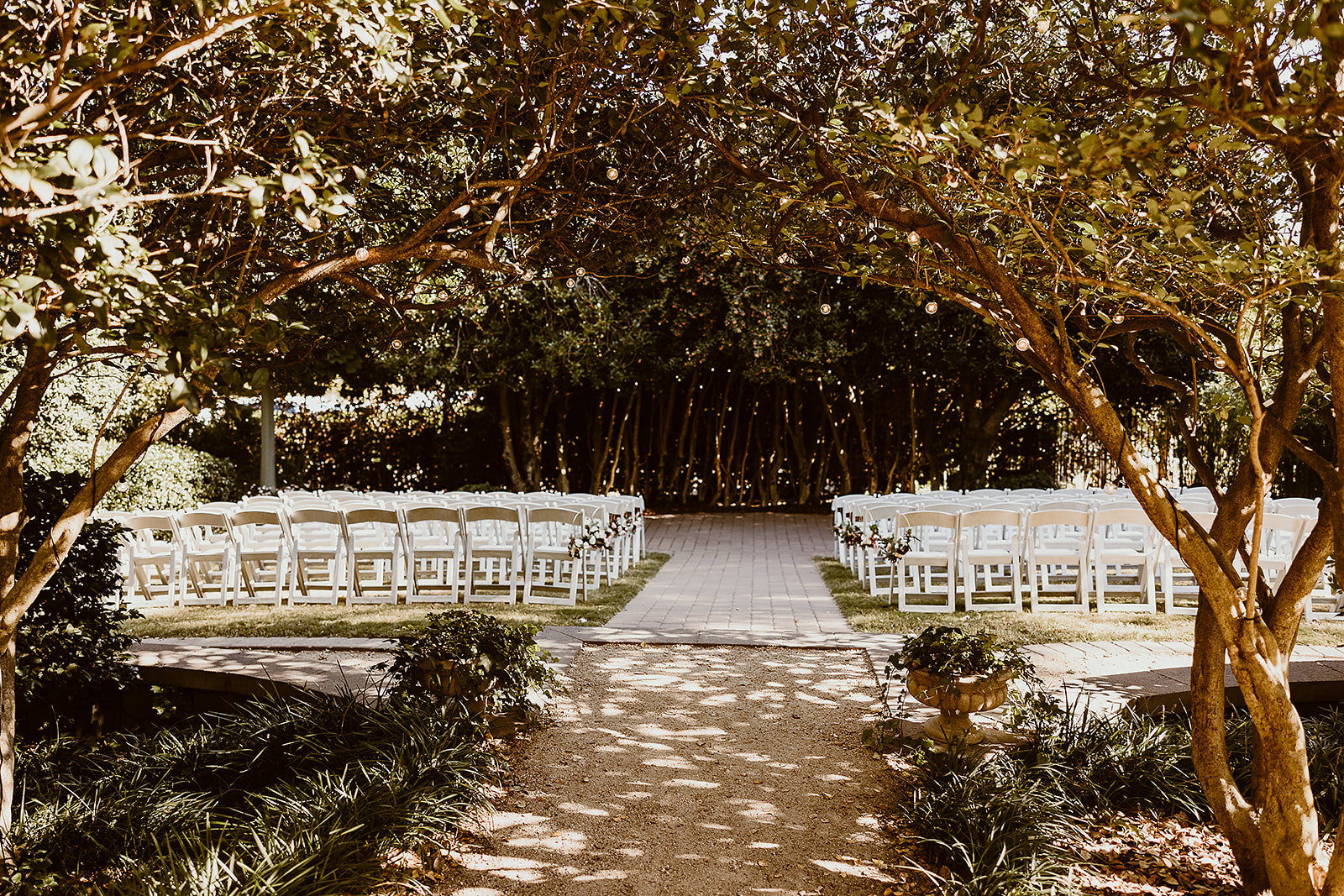 Ashley \u0026 Christian's wedding at Mcgill Rose Gardens Charlotte NC |  melodystriderphotography.com, image size:1600x1067