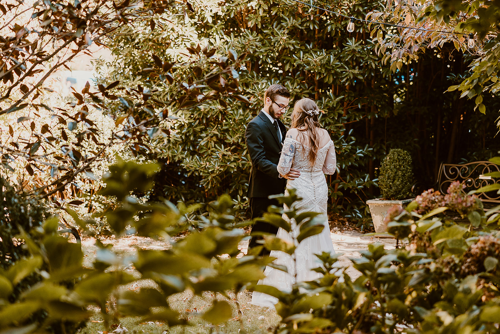 Ashley \u0026 Christian's wedding at Mcgill Rose Gardens Charlotte NC |  melodystriderphotography.com, image size:1600x1067