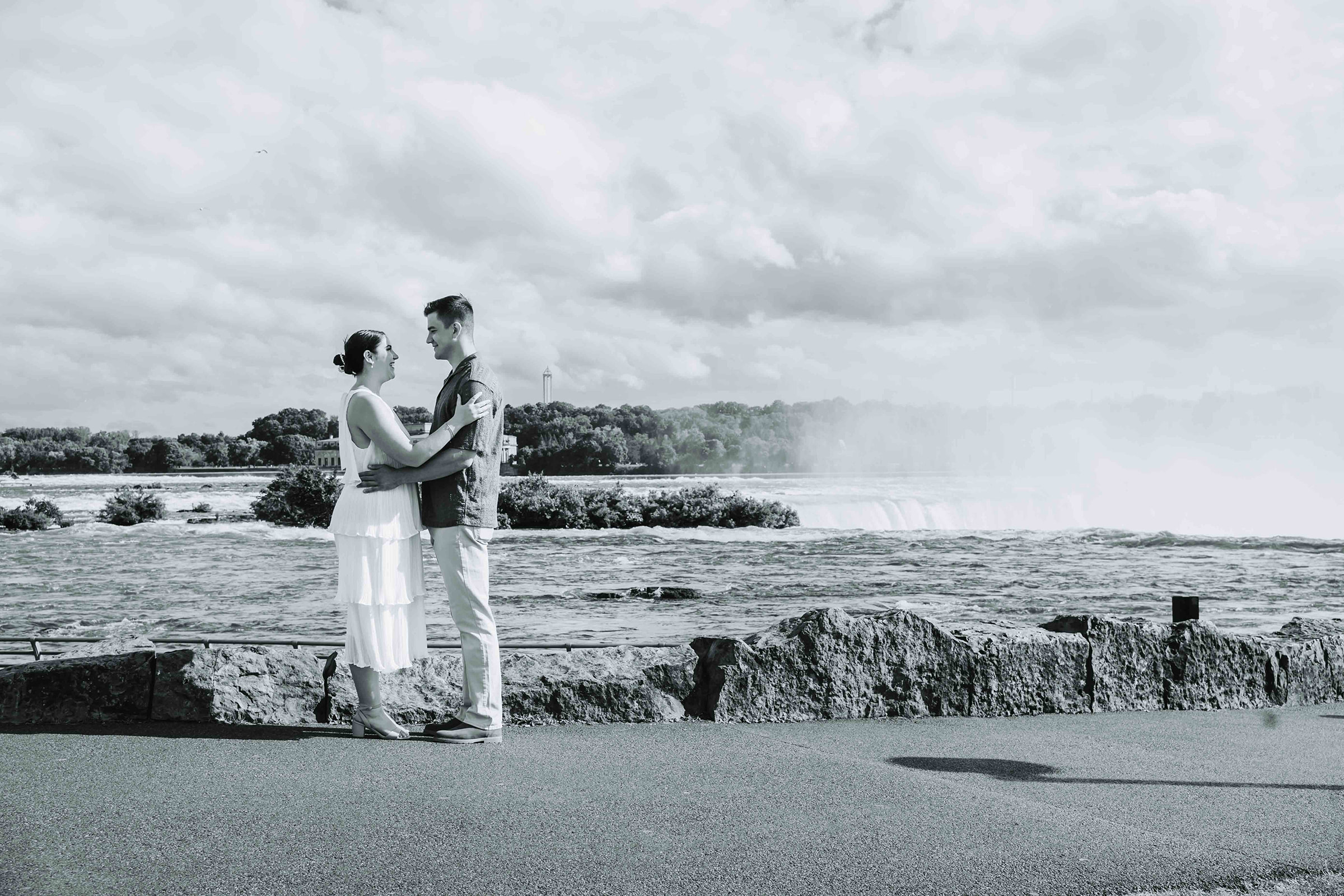 Niagara Falls — Remarkable Lakes LLC, image size:2400x1600