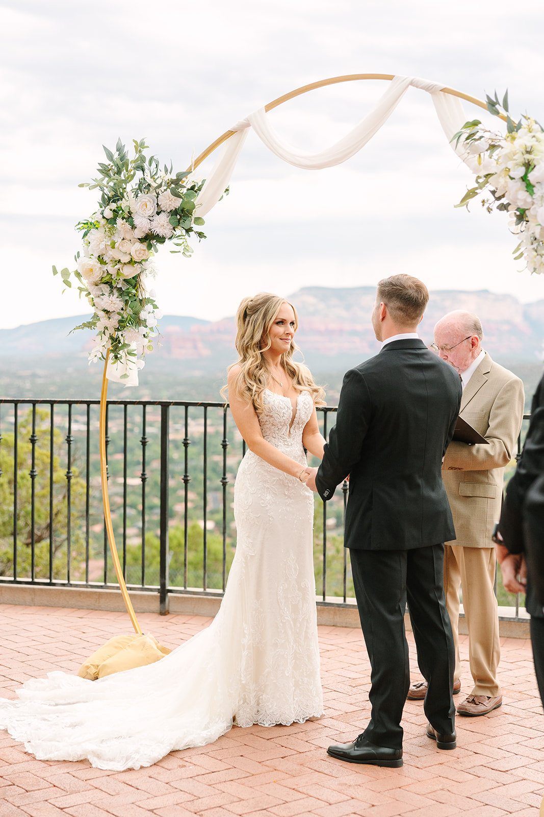 ceremony at sky ranch lodge weddings sedona