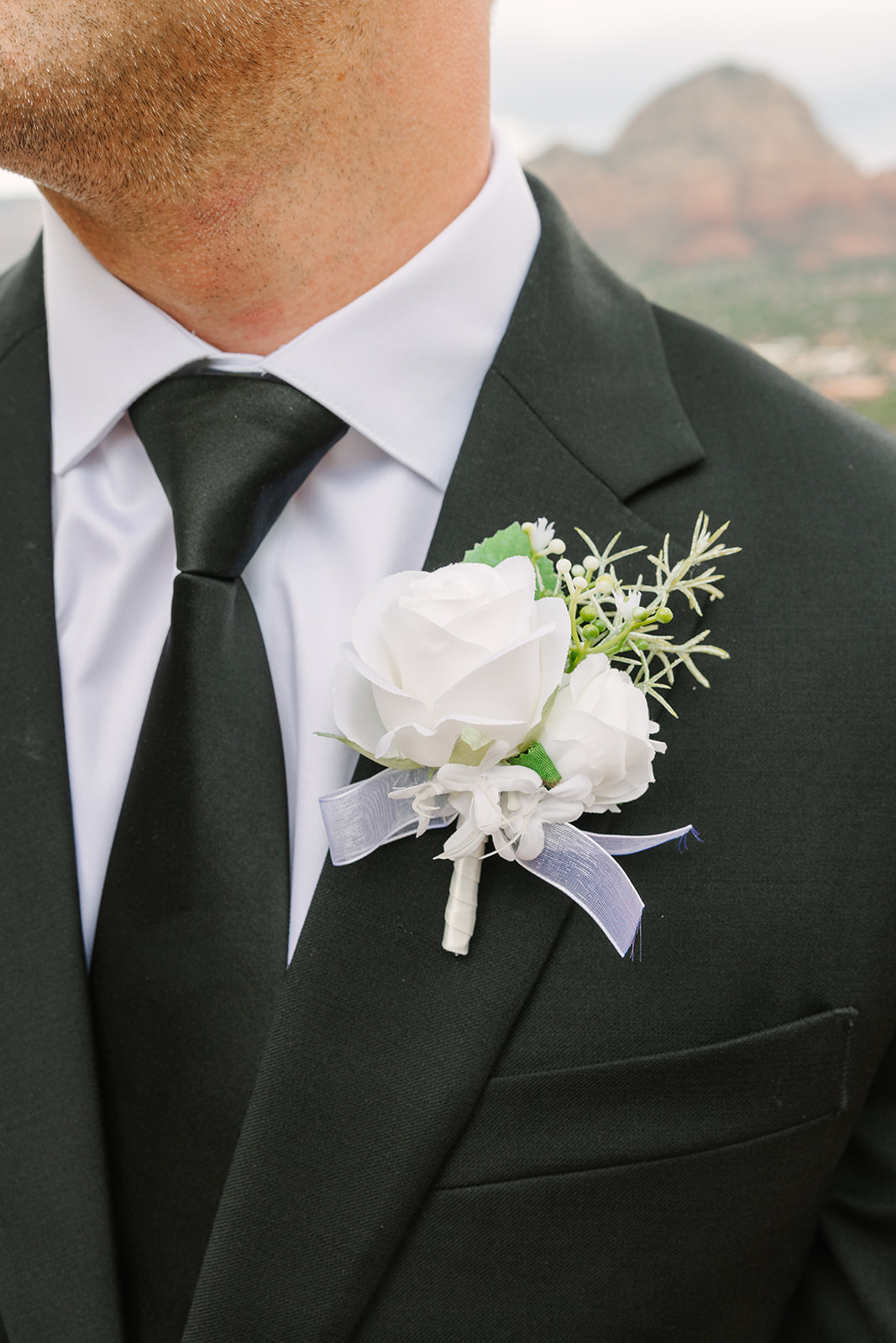 grooms boutonneire