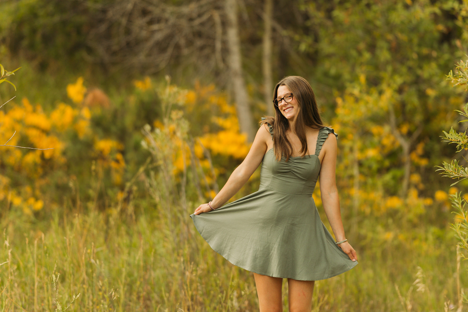 Nature Girl: Sunny Senior Pictures  Katie Baechler