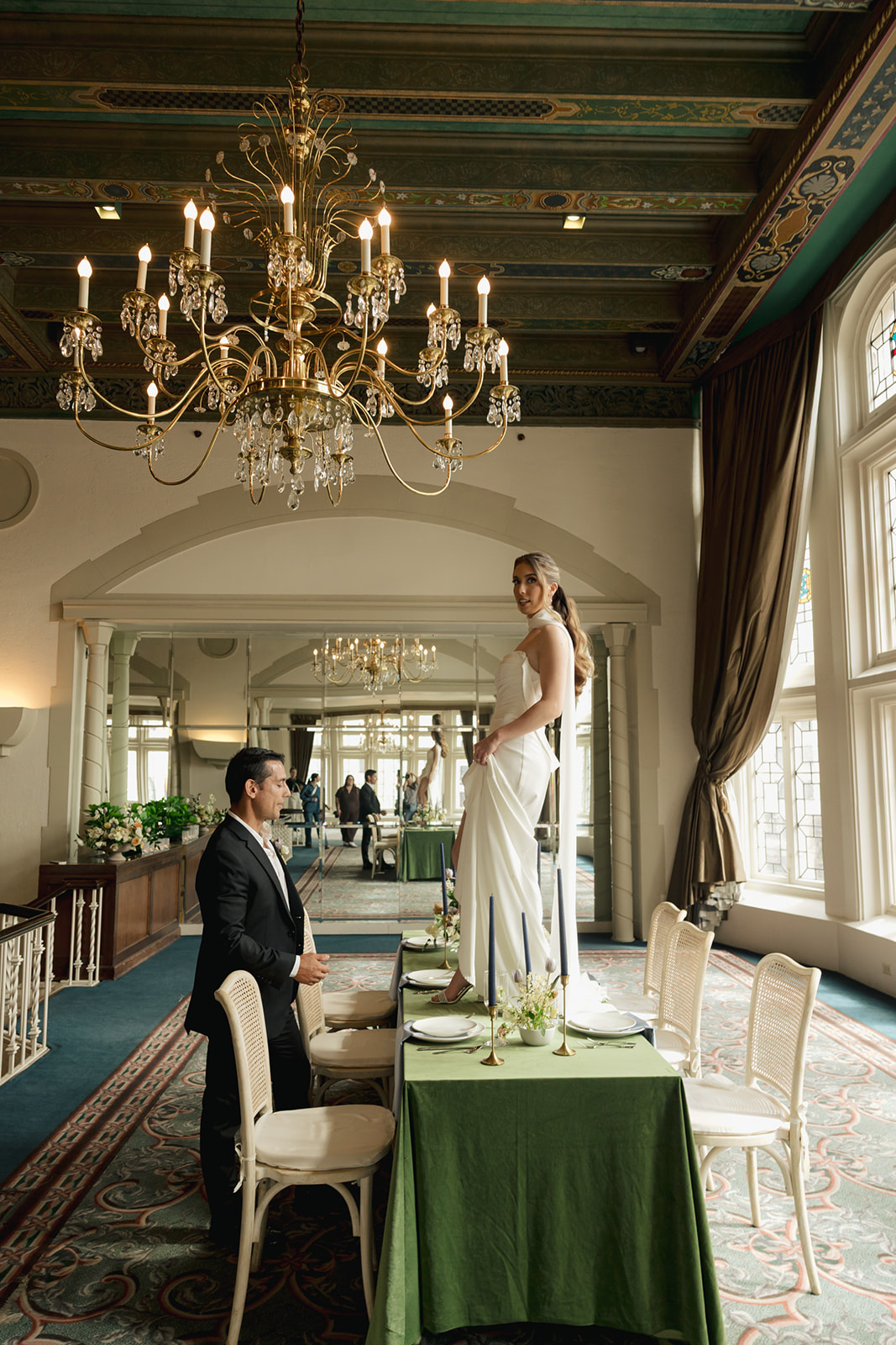 Columbia Club Indianapolis Spring Wedding - halinowska.com, image size:1067x1600