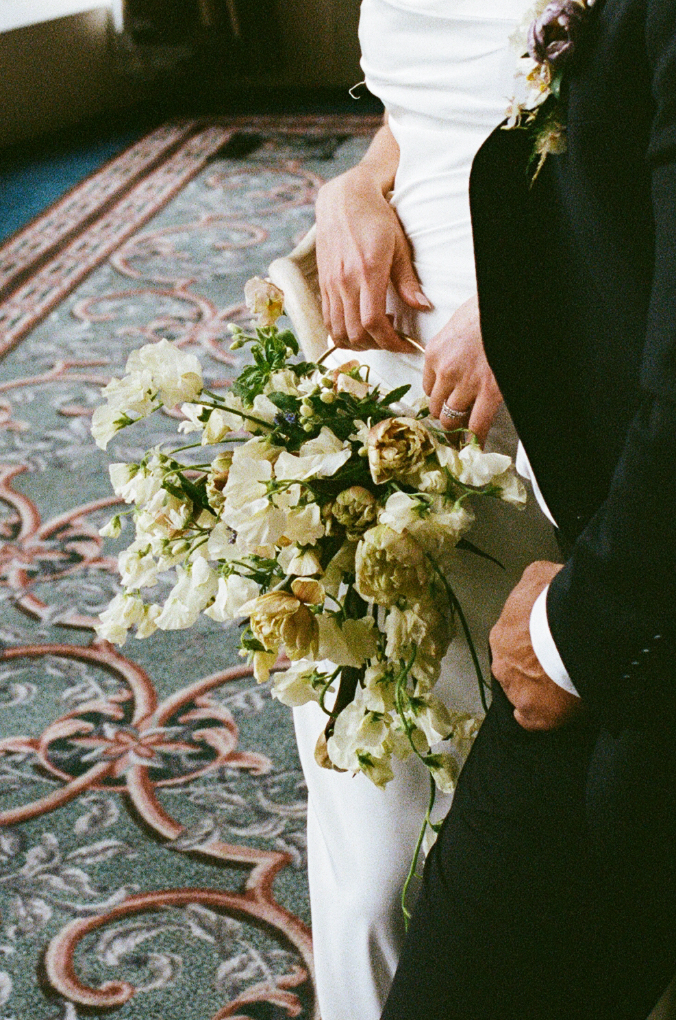 Columbia Club Indianapolis Spring Wedding - halinowska.com, image size:987x1489