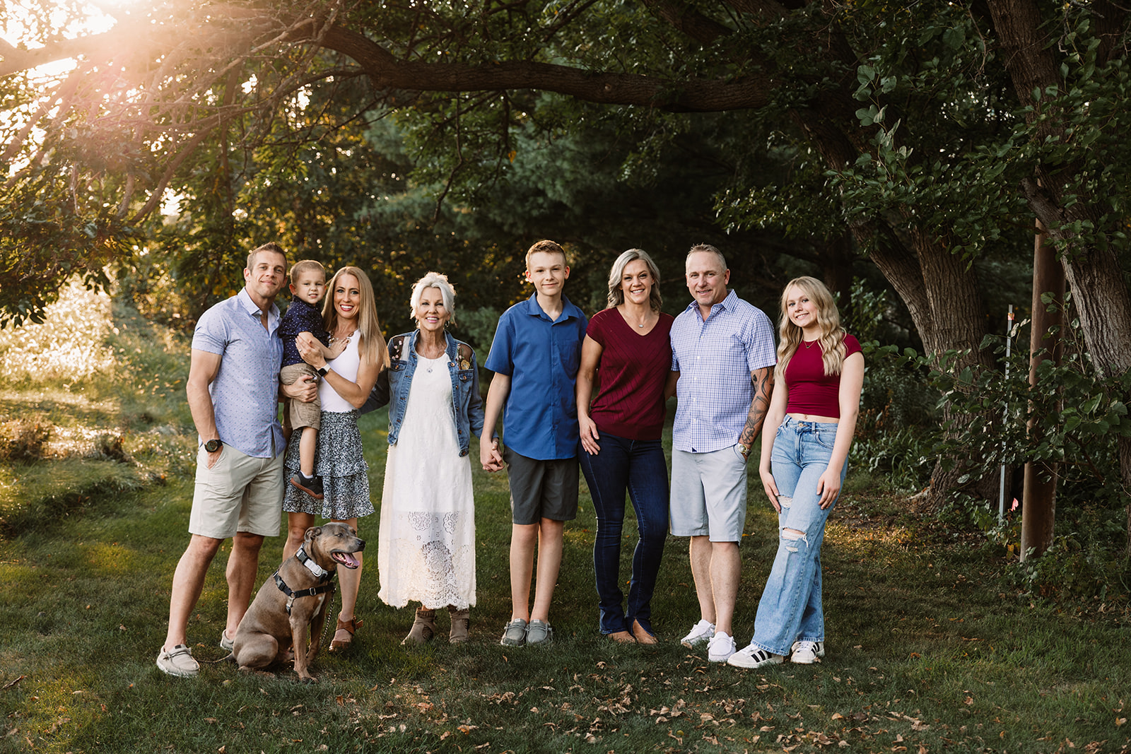 Extended Family Session in downtown Frankfort IL - Three Sparrows